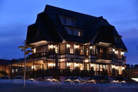 Hotel Zlatni Bor Sokolac  ภายนอก รูปภาพ
