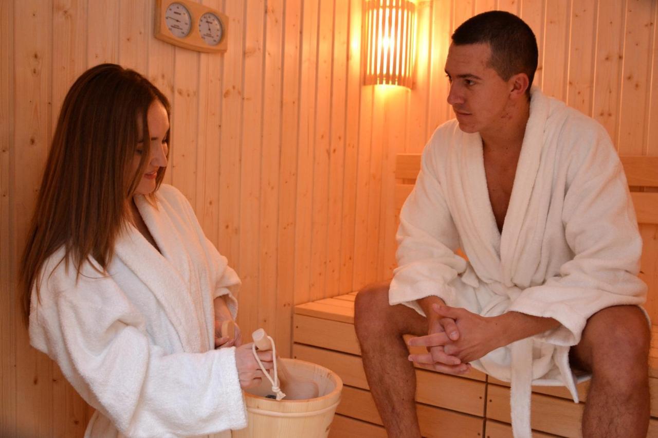 Hotel Zlatni Bor Sokolac  ภายนอก รูปภาพ